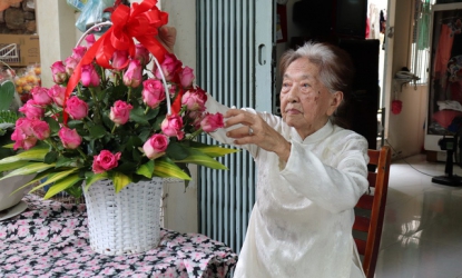 Bí quyết sống thọ của nữ điều dưỡng 102 tuổi